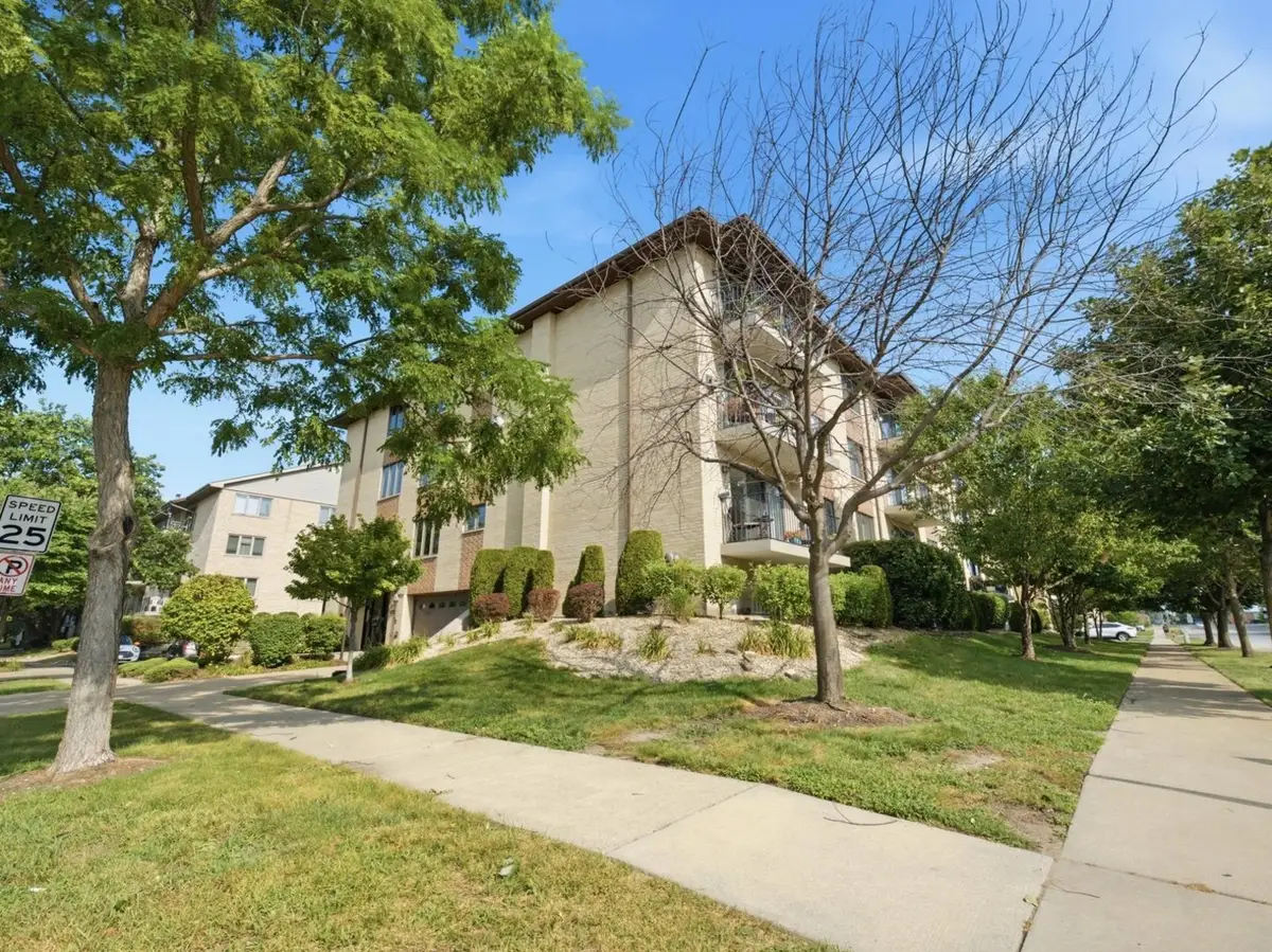 4500 W 93rd Street #1A, Oak Lawn, IL 60453 - #1