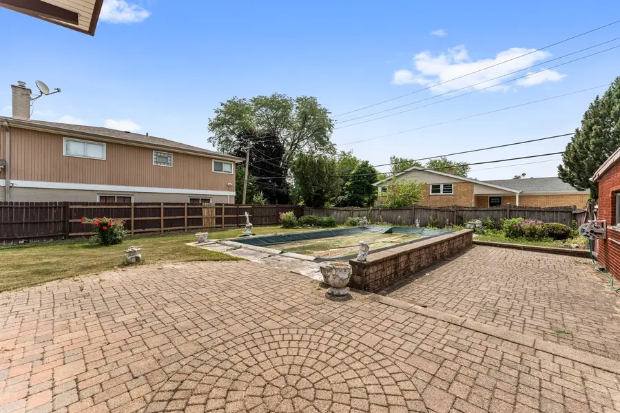 9055 Kenton Avenue, Skokie, IL 60076 - #3