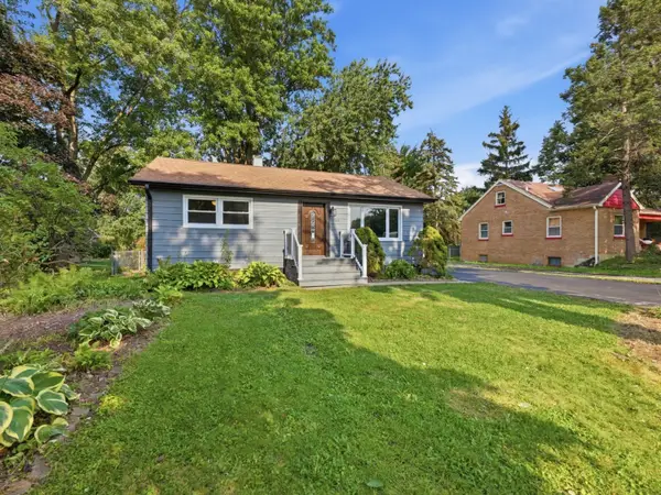 5905 Lee Avenue, Downers Grove, IL 60516