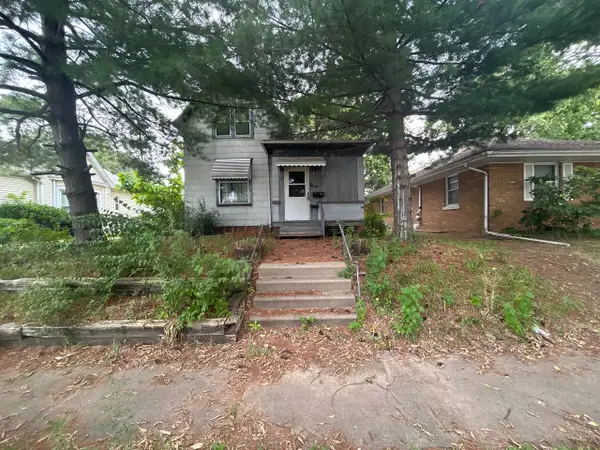 1220 S Capitol Street, Pekin, IL 61554