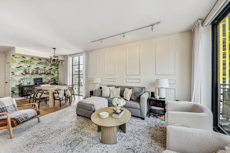 Address Withheld By Seller, Chicago, IL 60654 - #3