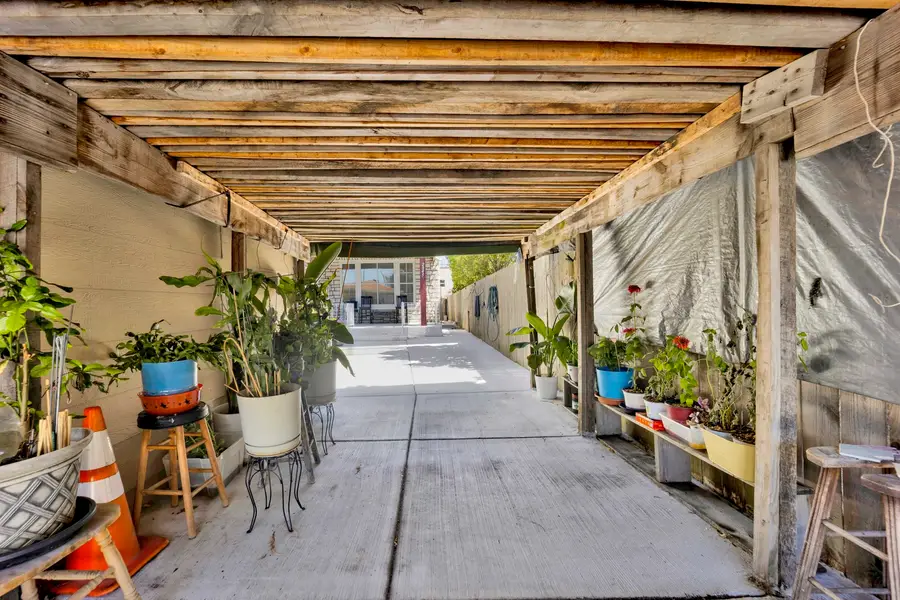 2945 N California Avenue, Chicago, IL 60618 - #3