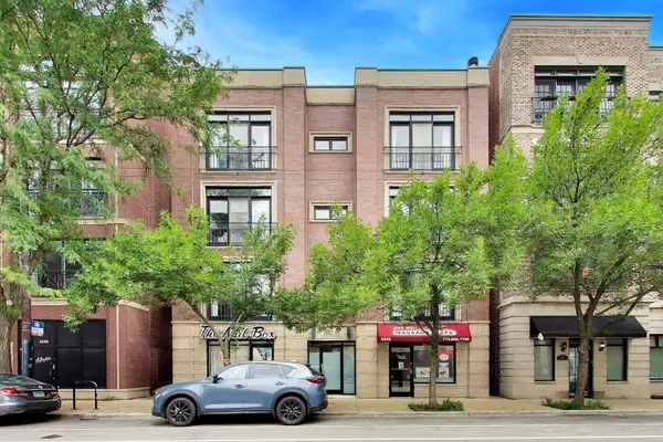 2242 W Belmont Avenue #4E, Chicago, IL 60618
