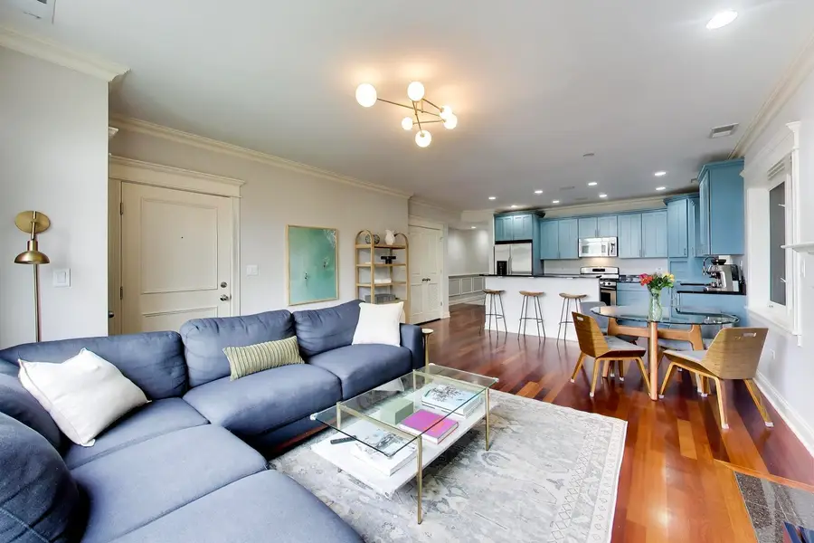 2242 W Belmont Avenue #4E, Chicago, IL 60618 - #3
