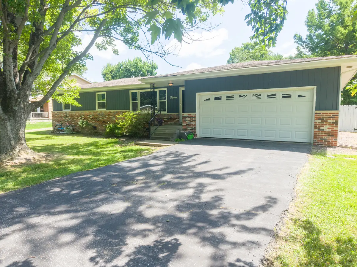 15 Lakedale Drive, Salem, IL 62881 - #1