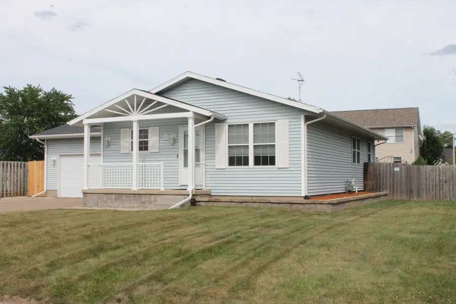 916 Birchwood Drive, Colona, IL 61241 - #2