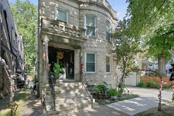 7065 N Wolcott Avenue, Chicago, IL 60626