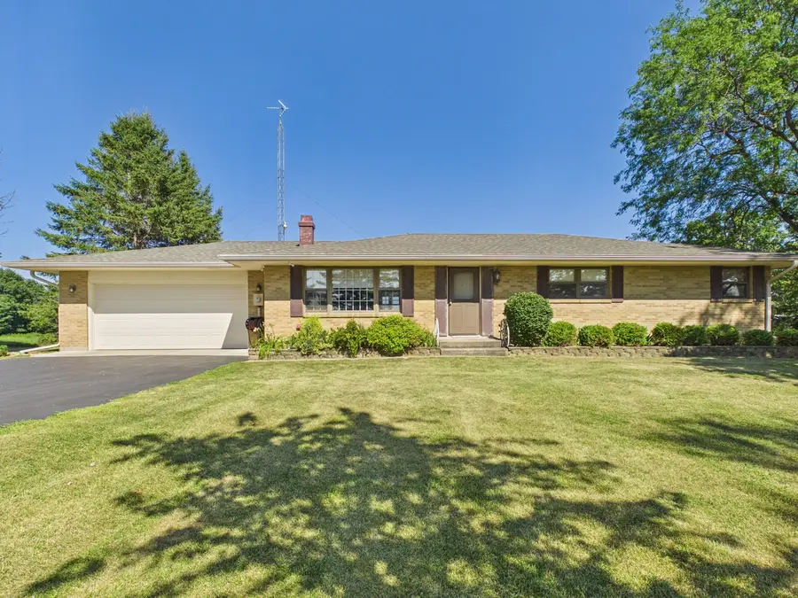 3862 Westfield Road, Winnebago, IL 61088 - #2