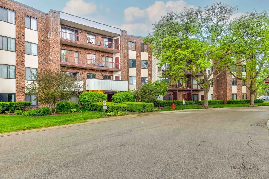 1500 Harbour Drive #4Q, Wheeling, IL 60090 - #3