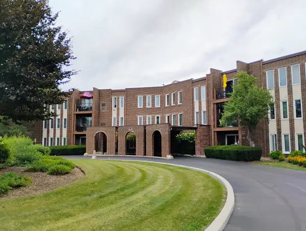 1575 Sandpebble Drive #342, Wheeling, IL 60090