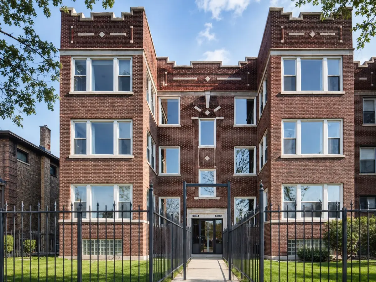 7431 S Paxton Avenue #3A, Chicago, IL 60649 - #1