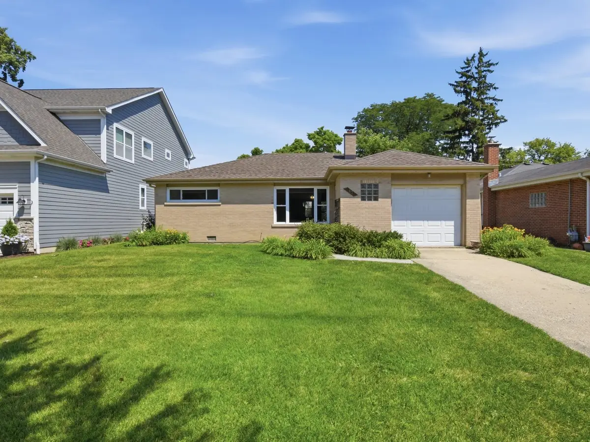 13 S School Street, Mount Prospect, IL 60056 - #1