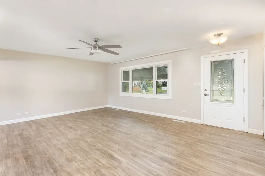 255 W Daniels Road, Palatine, IL 60067 - #3