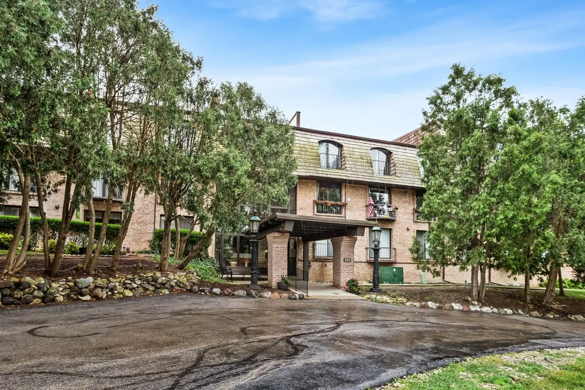 600 W Russell Street #309, Barrington, IL 60010 - #1