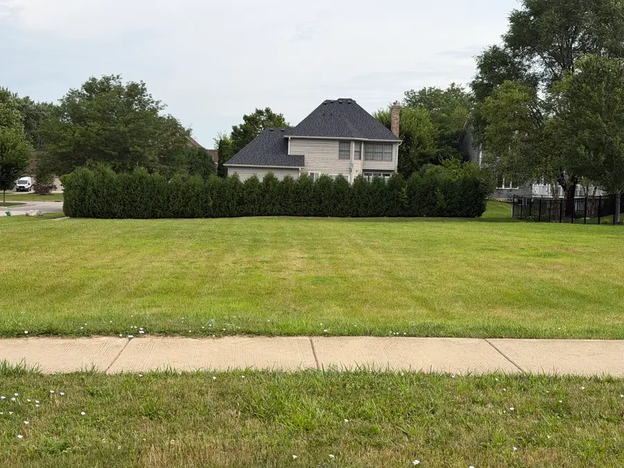 605 Ritter Drive, Batavia, IL 60510 - #2