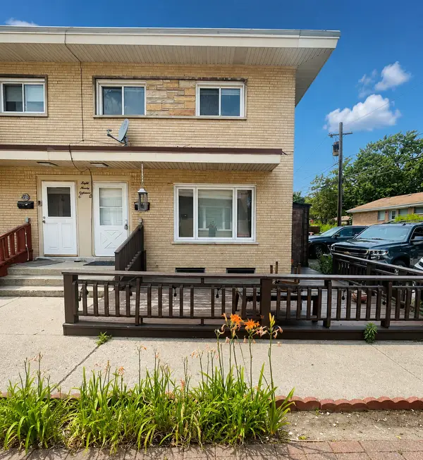 4718 Church Street #D, Skokie, IL 60076