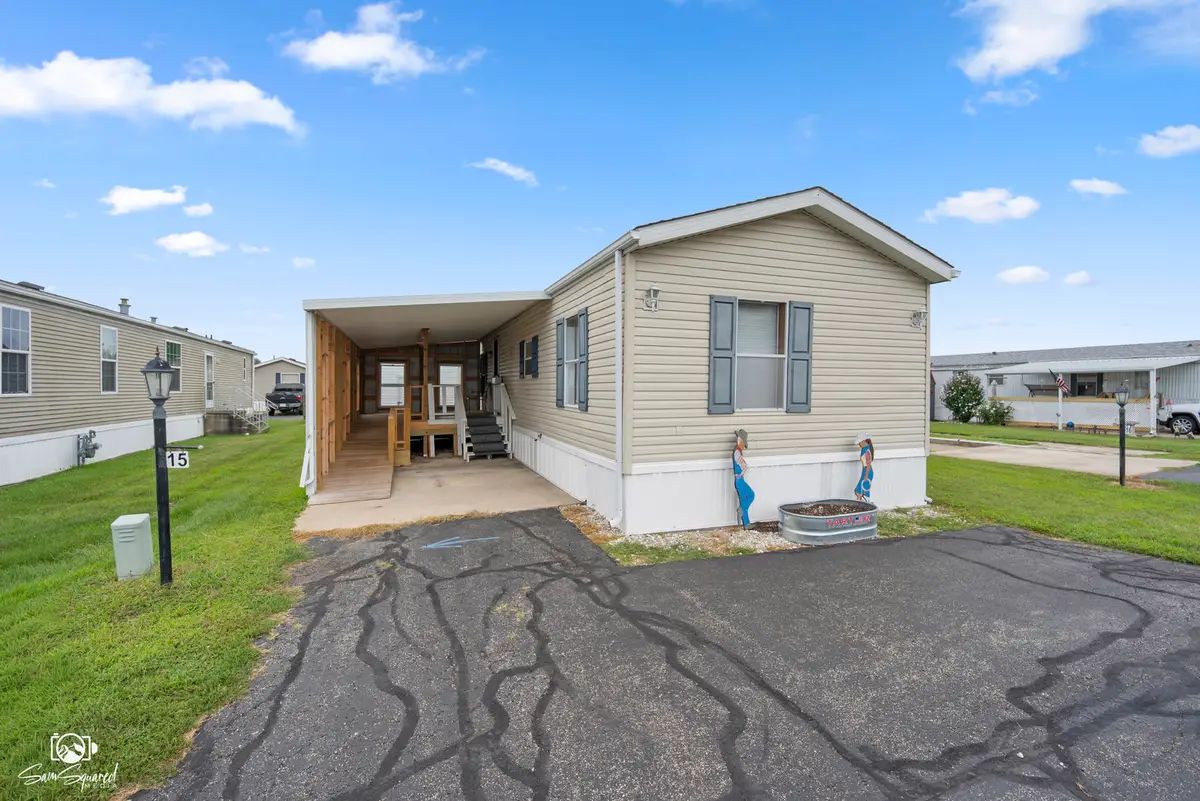 15 Birch Court, Watseka, IL 60970 - #1
