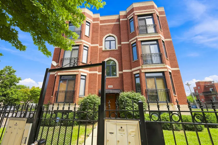 4135 S Vincennes Avenue #3N, Chicago, IL 60653 - #3
