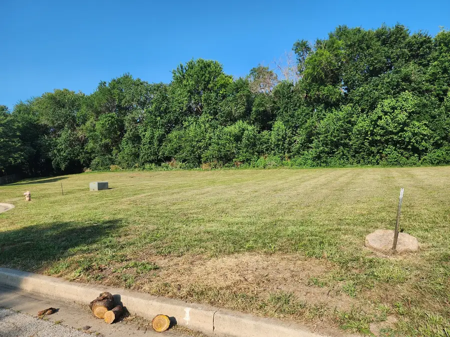 4 Lone Oak Court, Bloomington, IL 61705 - #2