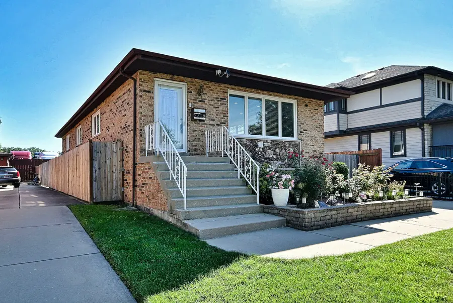 2329 Trumbull Avenue, River Grove, IL 60171 - #3