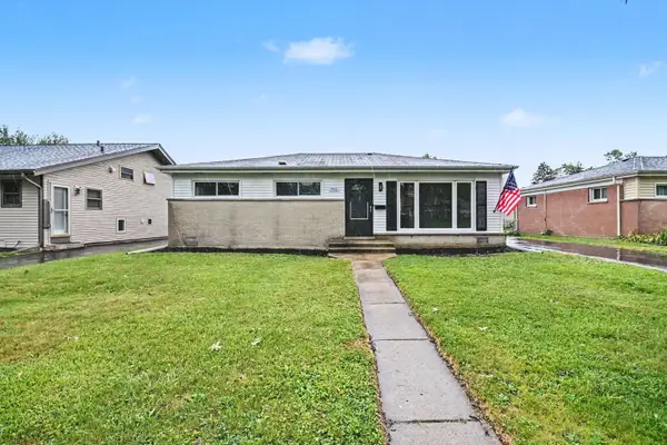 701 W Vermont Street, Villa Park, IL 60181