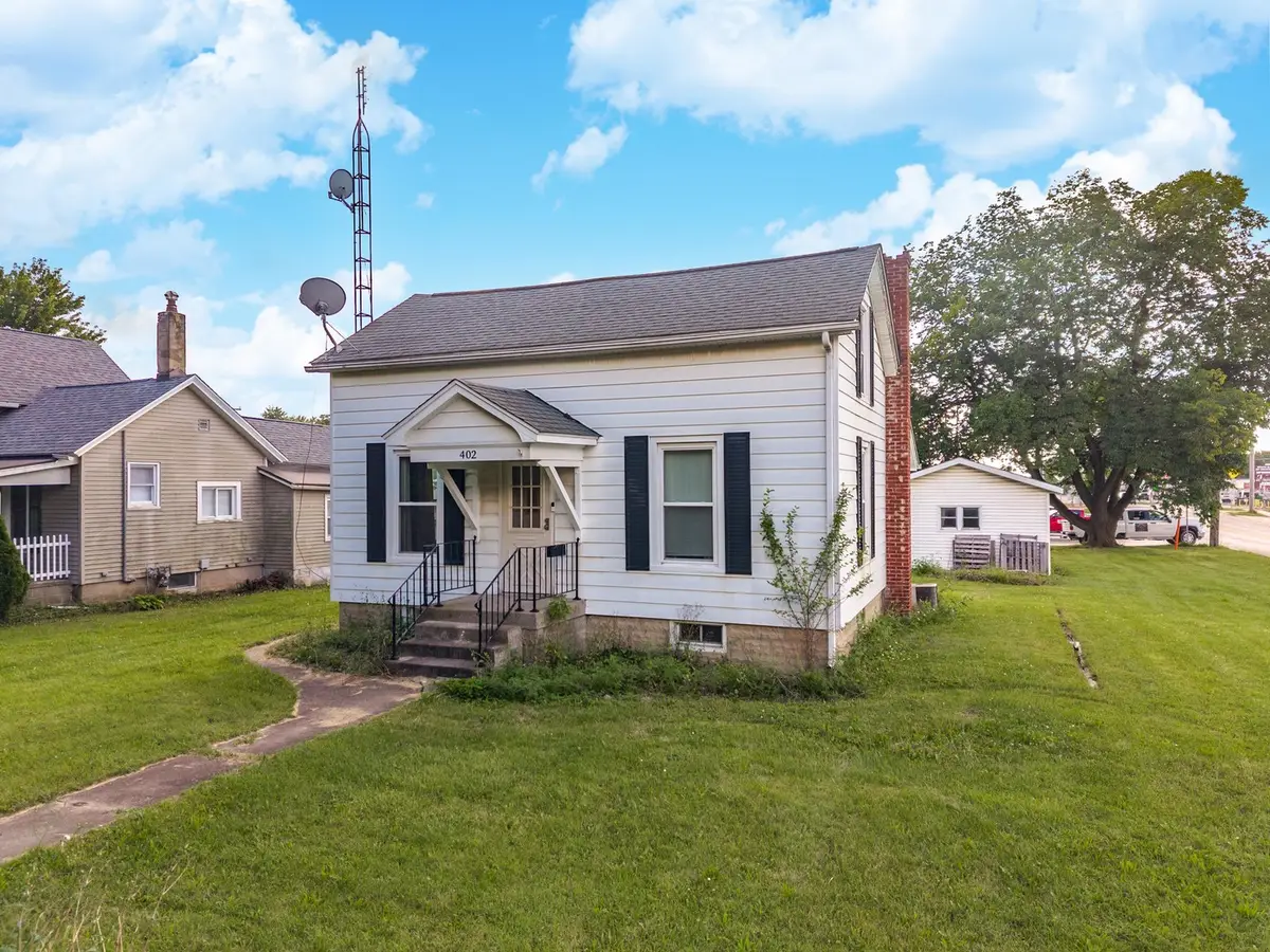 402 Mason Street, Chenoa, IL 61726 - #1