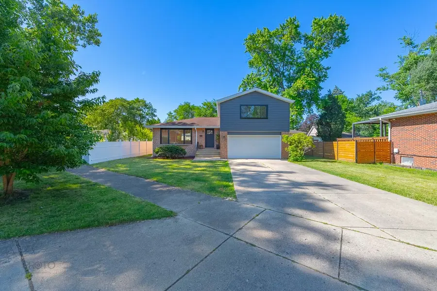 2405 Avondale Avenue, Park Ridge, IL 60068 - #2