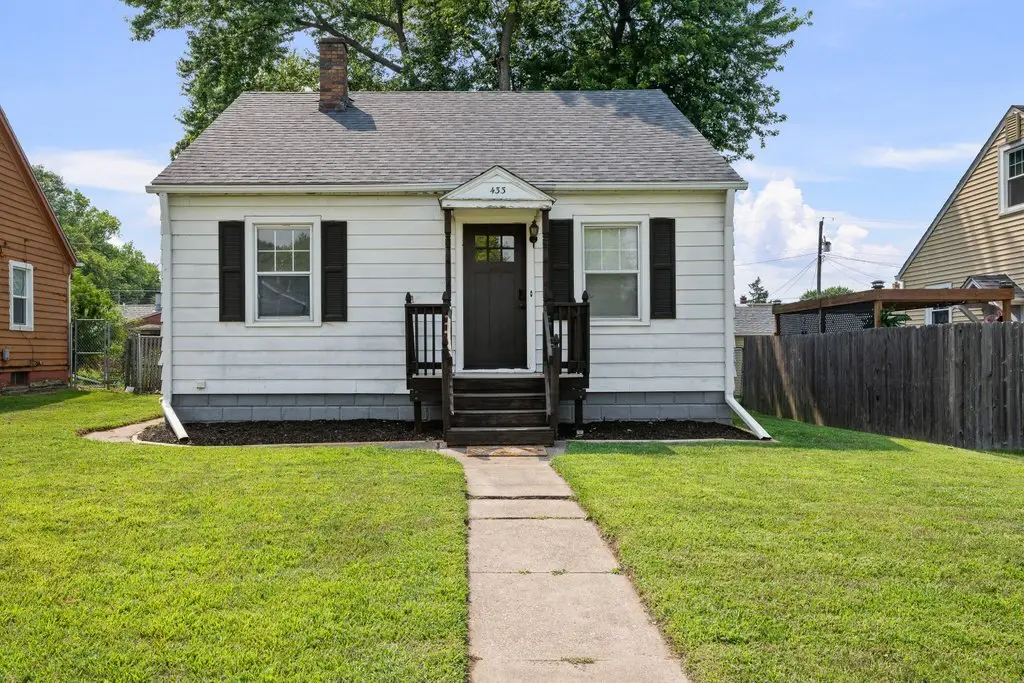 433 51st Street, Moline, IL 61265 - #1
