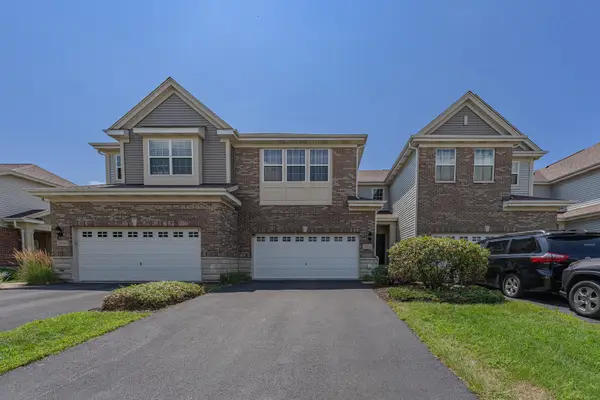 2832 Henley Lane, Naperville, IL 60540