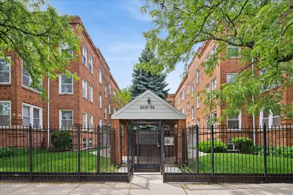 4916 N Kedzie Avenue #2W, Chicago, IL 60625
