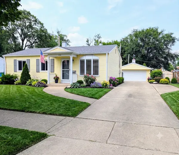104 Forest Place, Buffalo Grove, IL 60089