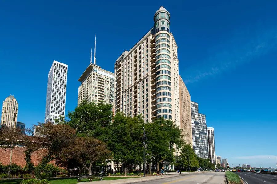 840 N Lake Shore Drive #1801, Chicago, IL 60611 - #2