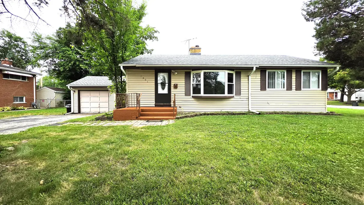 1201 E Euclid Avenue, Arlington Heights, IL 60004 - #1