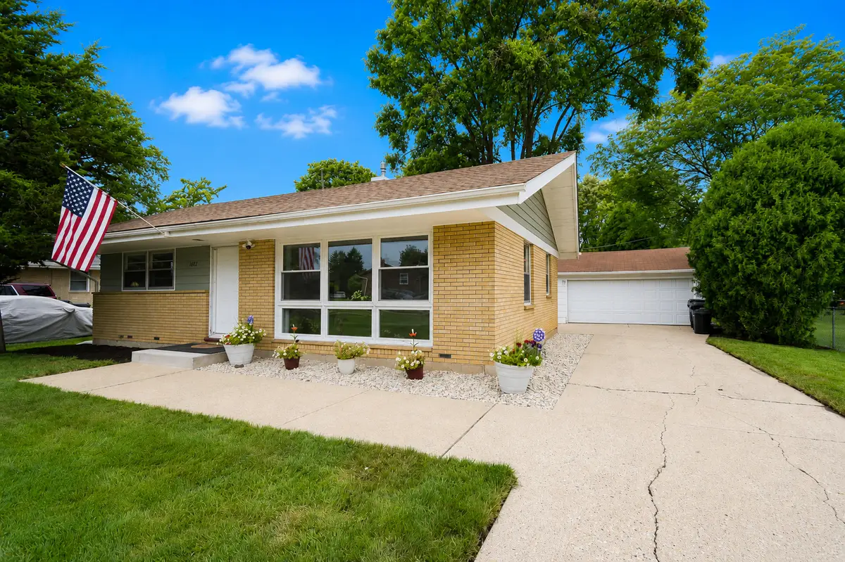 1802 Fairfield Road, Lindenhurst, IL 60046 - #1