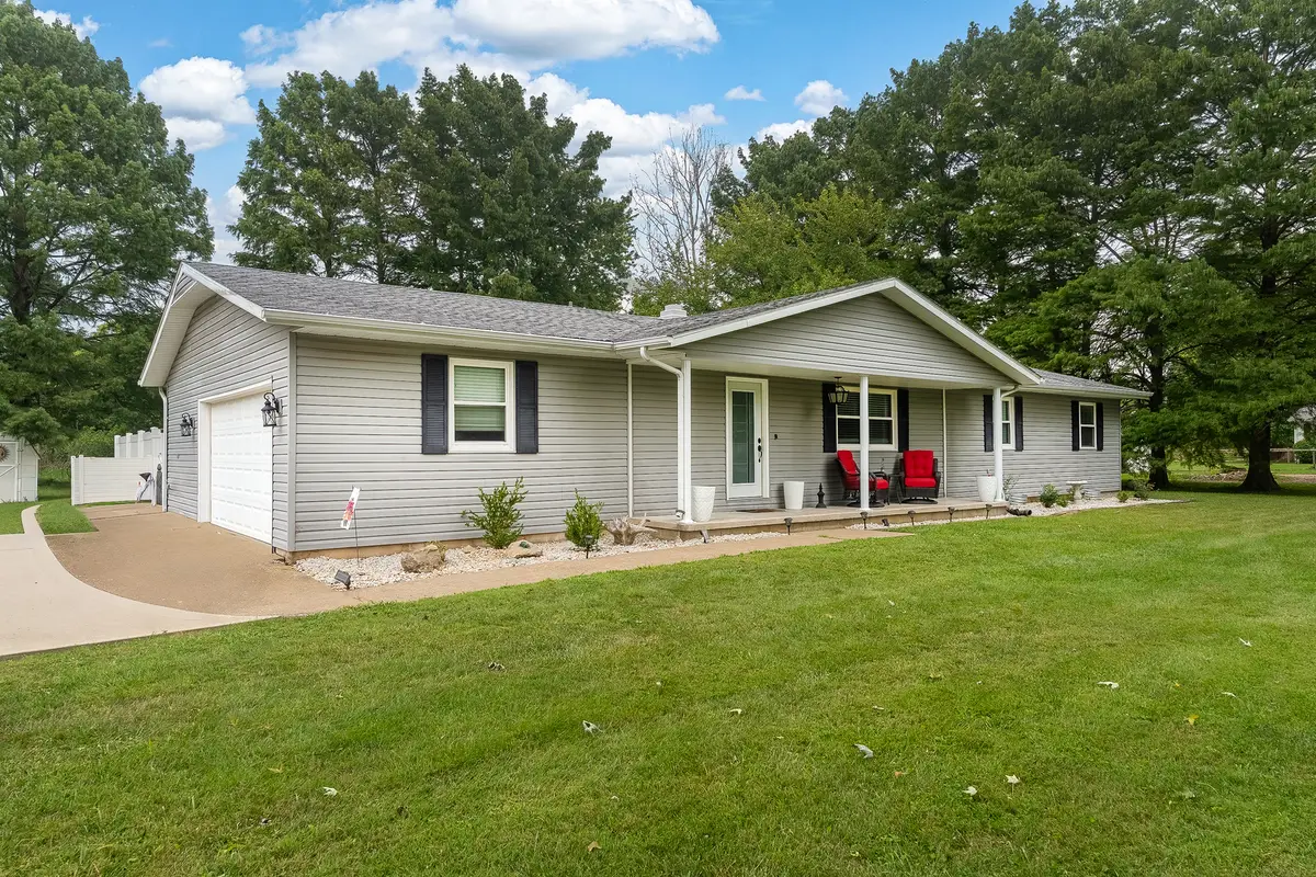 1101 E Pine Street, Herrin, IL 62948 - #1