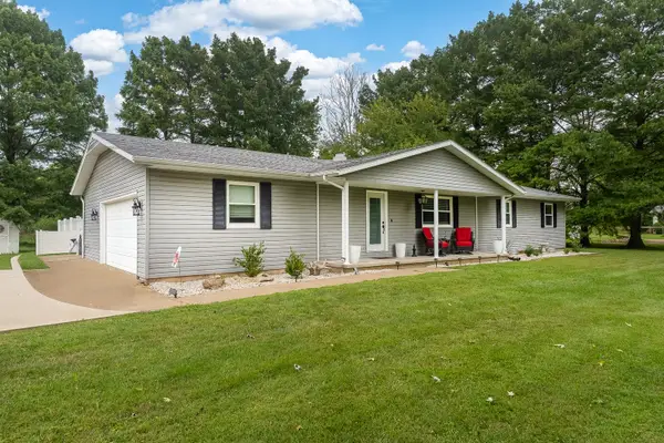 1101 E Pine Street, Herrin, IL 62948