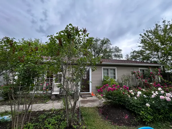 324 N Emerald Avenue, Mundelein, IL 60060