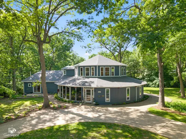 1251 Woodland Court, Joliet, IL 60436