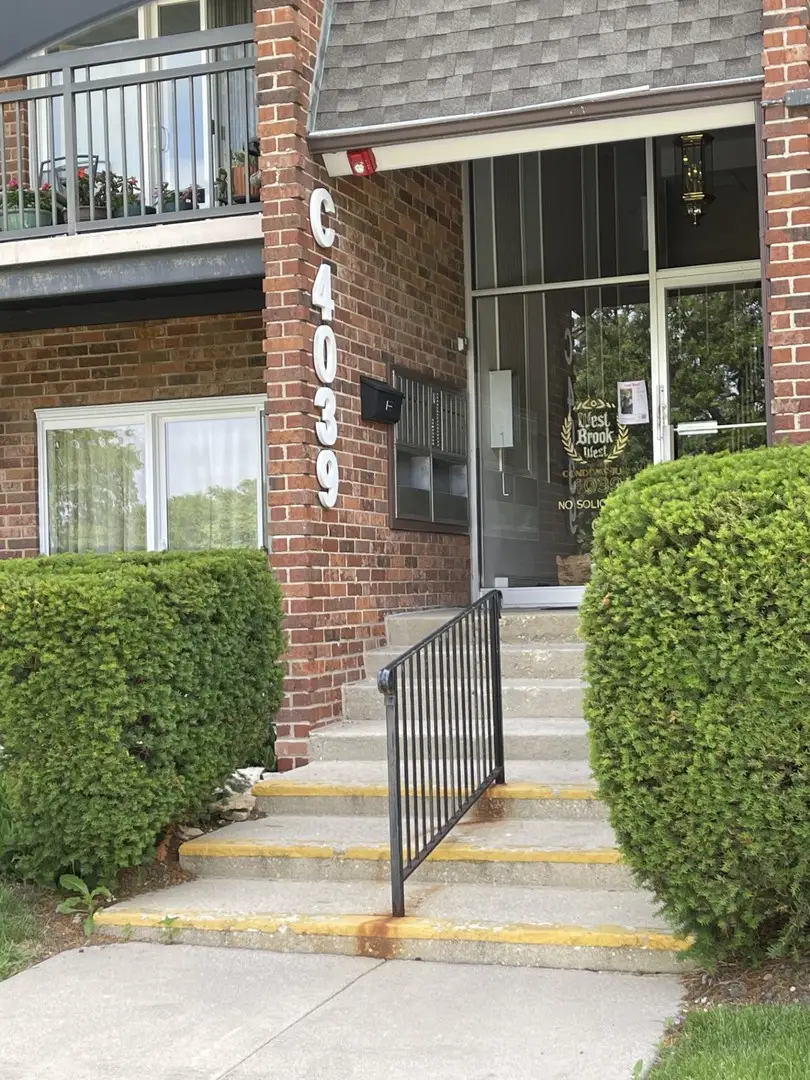 4039 Saratoga Avenue #C101, Downers Grove, IL 60515 - #1