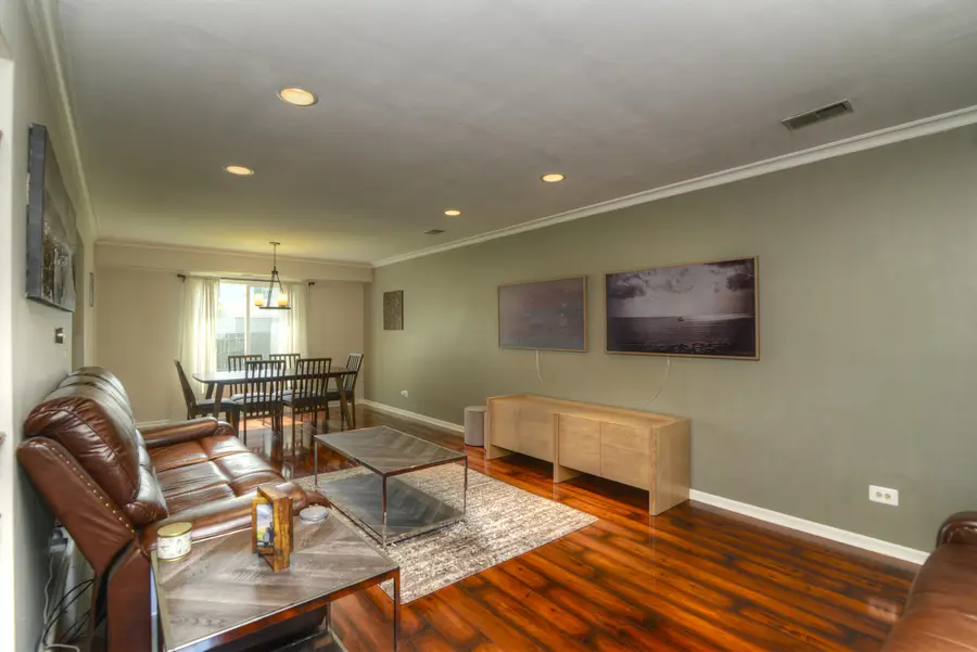 31 S Windsor Place, Mundelein, IL 60060 - #2