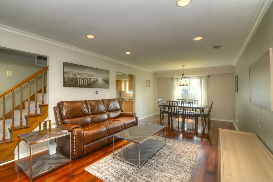 31 S Windsor Place, Mundelein, IL 60060 - #3