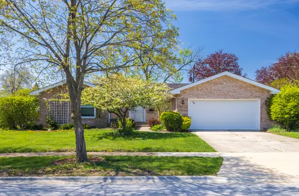 920 Macarthur Drive, Chicago Heights, IL 60411