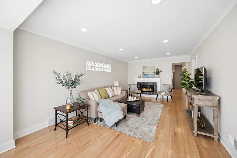 5318 S Narragansett Avenue, Chicago, IL 60638 - #3