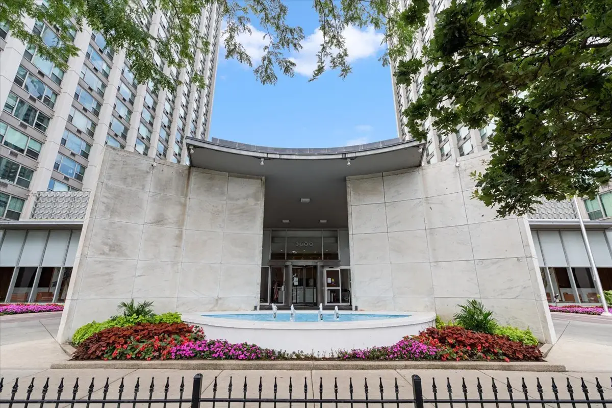 3600 N Lake Shore Drive #325, Chicago, IL 60613 - #1