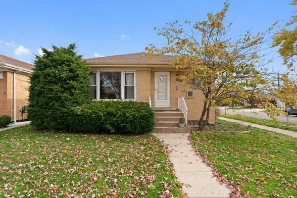 5001 N Neenah Avenue, Chicago, IL 60656