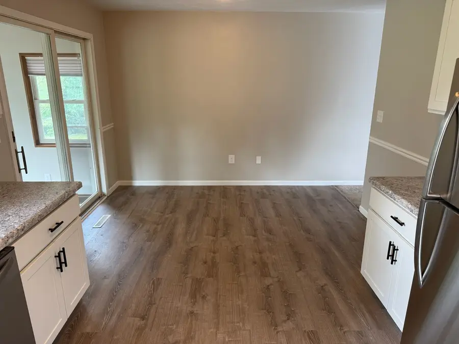 1002 Battles Drive, Maquoketa, IA 52060 - #3
