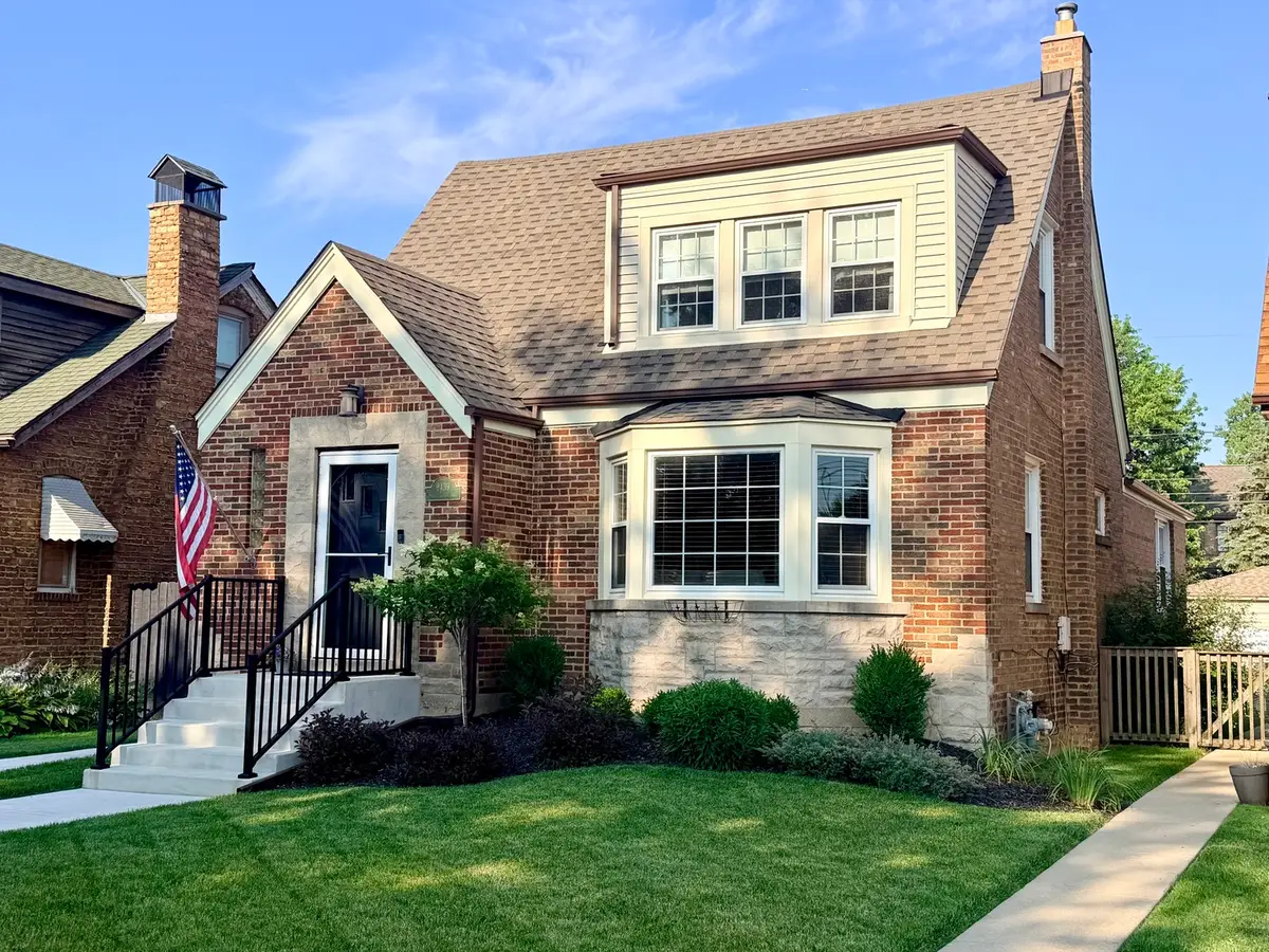 9439 S Saint Louis Avenue, Evergreen Park, IL 60805 - #1