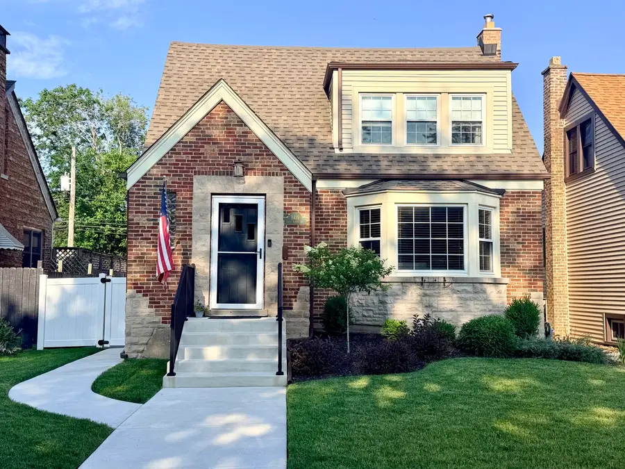 9439 S Saint Louis Avenue, Evergreen Park, IL 60805 - #2