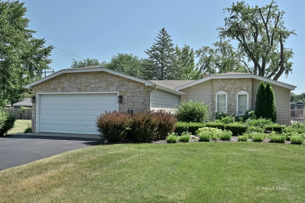 604 Bally Road, McHenry, IL 60050 - #1