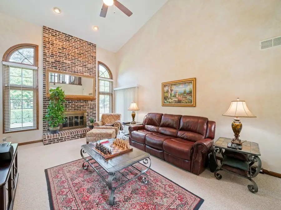 1131 Prairie Drive, Algonquin, IL 60102 - #3